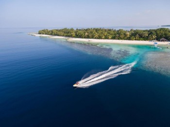 رحلة الى جزر المالديف 