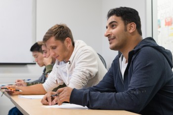 دورة اللغة  الأنجليزية  المكثفة في معهد EC