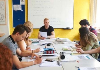 دورة الإنجليزية المكثفة مع اكاديمية LSI