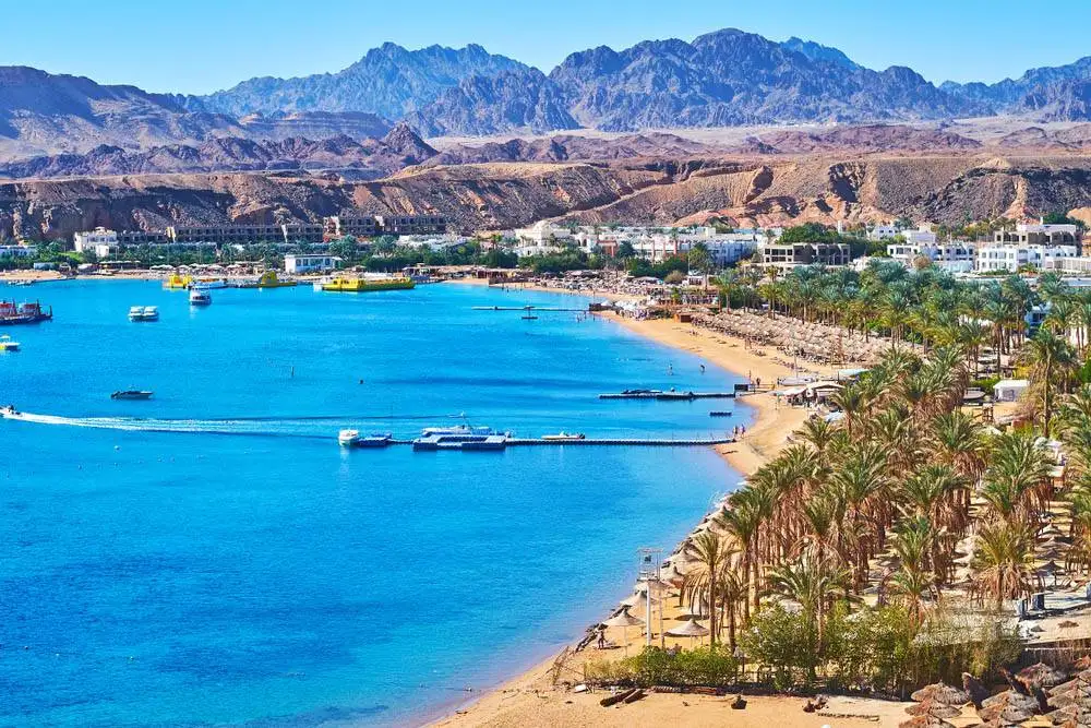 عروض اليوم الوطني إلى أفضل الوجهات السياحية