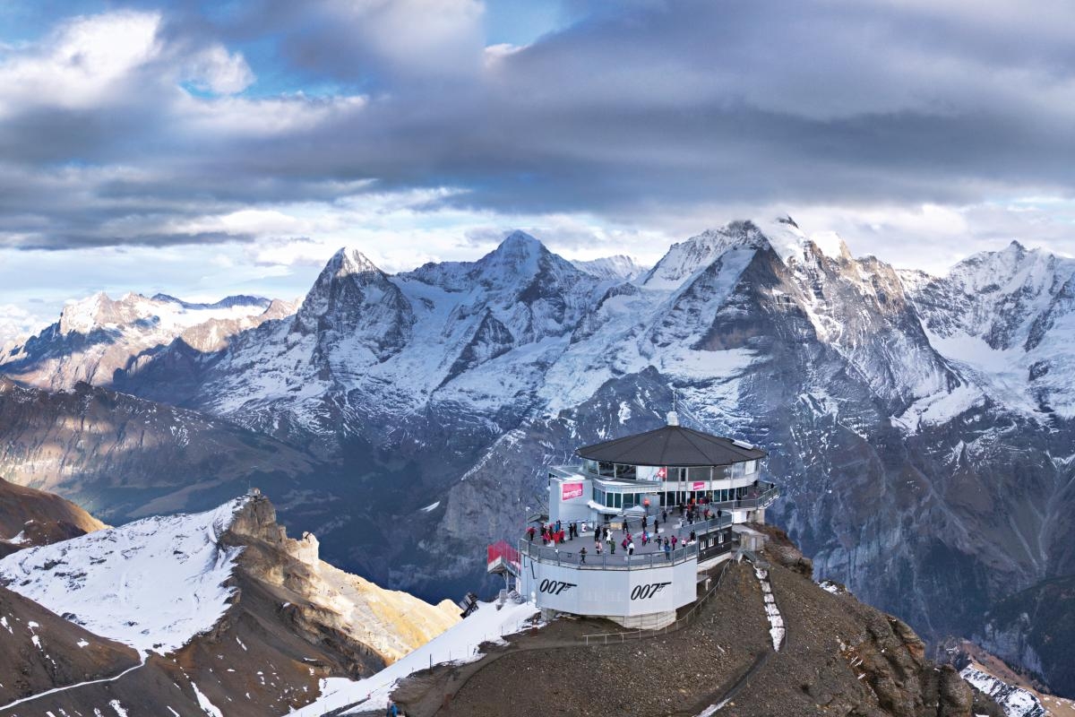 سويسرا انترلاكن اهم الاماكن السياحيه قمة شيلتهورن