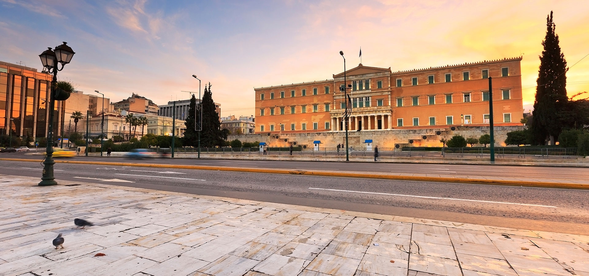ميدان سينتاجما أثينا اليونان